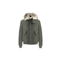 Kurtki krótkie Penn Rich Woolrich UNIFORM BOMBER. Zielone kurtki męskie Penn Rich Woolrich, xl, bez wzorów, krótkie, bez kaptura. Za 1329,66 zł.