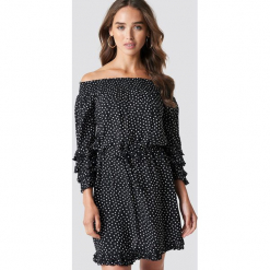 Trendyol Sukienka mini w kropki - Black. Czarne sukienki damskie Trendyol, bez wzorów, z falbankami, bez rękawów, mini, z odkrytymi ramionami. Za 141,95 zł.