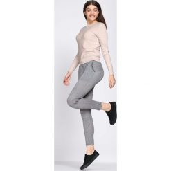 Szare Spodnie Dresowe Tranquility. Szare spodnie dresowe damskie Born2be, s, z dresówki. Za 24,99 zł.