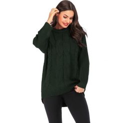 Sweter w kolorze ciemnozielonym. Zielone swetry damskie Swetry na chłodne dni, bez wzorów, ze splotem, bez rękawów, bez kaptura. W wyprzedaży za 139,95 zł.