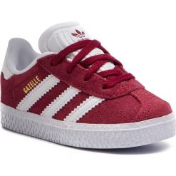 Buty adidas - Gazelle I CQ2925 Cburgu/Ftwwht/Ftwwht. Czerwone półbuty dziewczęce Adidas, na sznurówki. W wyprzedaży za 159,00 zł.