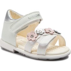 Sandały GEOX - B Verred C B9221C 0BCLG C1000 M White. Białe sandały dziewczęce Geox, ze skóry, bez zapięcia. W wyprzedaży za 159,00 zł.
