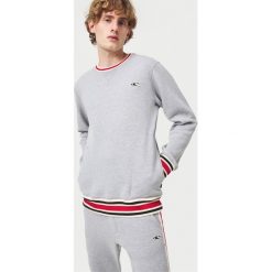 O'Neill Essentials Bluza Szary. Szare bluzy męskie O'Neill, m, bez wzorów, z bawełny, bez kołnierzyka, bez rękawów, bez kaptura. Za 274,95 zł.