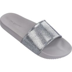Zaxy Ladies Slip Snap Slide Glitter Fem 82440-90542 Brokat srebrny (rozmiar 39). Szare kapcie damskie Zaxy. W wyprzedaży za 77,00 zł.