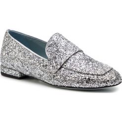 Lordsy CHIARA FERRAGNI - CF2220 Argento. Szare półbuty damskie Chiara Ferragni, na co dzień, z aplikacjami, ze skóry, bez obcasa, na obcasie, bez zapięcia. W wyprzedaży za 739,00 zł.