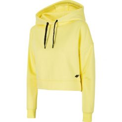 Bluza damska BLD247 - jasny żółty. Żółte bluzy damskie marki 4f, bez wzorów, z dzianiny, z krótkim rękawem, krótkie, z kapturem. Za 139,99 zł.