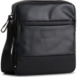 Saszetka STRELLSON - Stockwell 4010002435 Black 900. Czarne torby męskie skórzane Strellson, bez wzorów, ze skóry ekologicznej, młodzieżowe. Za 259,00 zł.