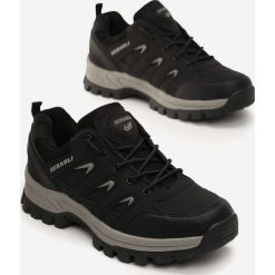 Czarne Buty Sportowe Deduce. Czarne buty sportowe męskie Born2be, z materiału, na sznurówki. Za 99,99 zł.