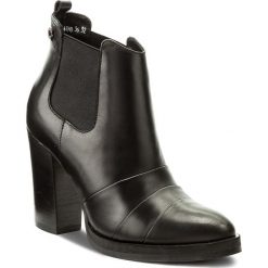 Botki CARINII - S4178 E50-000-POL-B77. Czarne buty zimowe damskie marki Carinii, z materiału. W wyprzedaży za 199,00 zł.