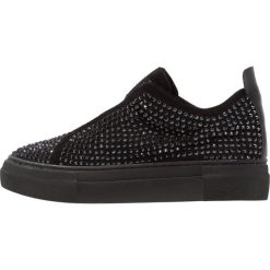 Trampki damskie slip on: CAFèNOIR Tenisówki i Trampki nero