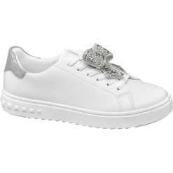 Sneakersy damskie Graceland białe. Białe sneakersy damskie marki Graceland, z materiału. Za 99,90 zł.