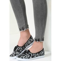 Czarne Tenisówki Selfish Girl. Trampki i tenisówki damskie vices. Za 29,99 zł.
