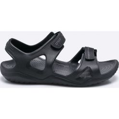 Crocs - Sandały. Czarne kapcie męskie Crocs, z materiału, z okrągłym noskiem, bez zapięcia. W wyprzedaży za 159,90 zł.