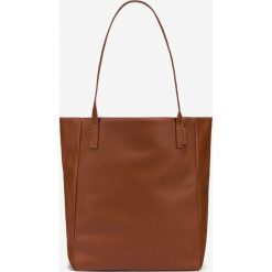 Tom Tailor Torebka Brązowy. Pomarańczowe torebki klasyczne damskie Tom Tailor, bez wzorów, z materiału, bez dodatków. Za 175,95 zł.