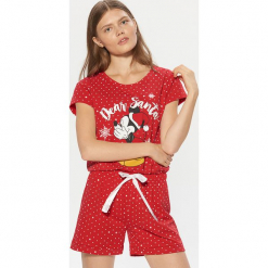 Piżama Mickey Mouse - Czerwony. Czerwone piżamy damskie Cropp, m, z motywem z bajki. Za 69,99 zł.