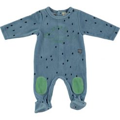 Śpioszki "Dino" w kolorze niebieskim. Niebieskie śpiochy niemowlęce Cotton Fish, z aplikacjami, z weluru. W wyprzedaży za 49,95 zł.