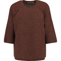 Swetry klasyczne damskie: See u Soon SCOOP NECK Sweter brown and pink