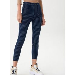 Jeansy high waist skinny - Granatowy. Niebieskie jeansy damskie House, z podwyższonym stanem. Za 99,99 zł.