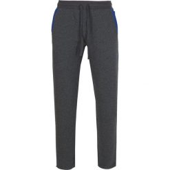 Spodnie dresowe Emporio Armani. Szare spodnie męskie Emporio Armani, m, bez wzorów, z bawełny. Za 179,00 zł.