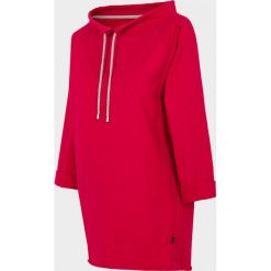 Bluza damska BLD700 - czerwony - Outhorn. Czerwone bluzy damskie EVERHILL, bez wzorów, z elastanu, bez rękawów, bez kaptura. Za 69,99 zł.