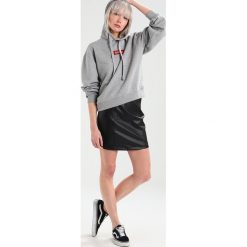 Bluzy damskie: NAKD LOGO HOODIE Bluza z kapturem grey