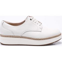 Clarks - Półbuty. Szare półbuty damskie marki Clarks, z materiału, z okrągłym noskiem. W wyprzedaży za 299,90 zł.