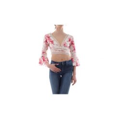 Bluzki Guess W92H93 WBK40 LS TRISTA. Czerwone bluzki damskie Guess, s, z aplikacjami, bez kołnierzyka, bez rękawów. Za 391,27 zł.