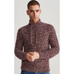 Melanżowy sweter z kołnierzem - Bordowy. Czerwone swetry męskie Reserved, s, bez wzorów, bez kołnierzyka, bez kaptura. Za 159,99 zł.