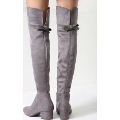 Szare Kozaki Heart Of Gold. Szare buty zimowe damskie vices, na płaskiej podeszwie. Za 149,99 zł.