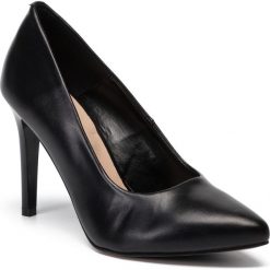 Szpilki LASOCKI - 4068-01 Black. Czarne półbuty damskie Lasocki, bez wzorów, ze skóry ekologicznej, bez obcasa, na obcasie, bez zapięcia. Za 199,99 zł.