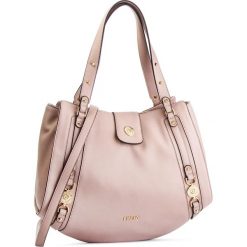 Torebka LIU JO - L Shopping Adv A19202 E0027 Quarzo Rosa 61510. Różowe torebki klasyczne damskie Liu Jo, bez wzorów, ze skóry ekologicznej, klasyczne, na ramię, bez dodatków. Za 649,00 zł.