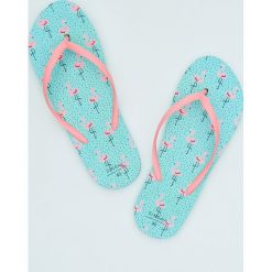 Japonki w flamingi - Turkusowy. Niebieskie klapki damskie Sinsay, bez wzorów, bez obcasa. Za 14,99 zł.