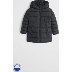 Mango Kids - Kurtka 104 - 164 cm. Żółte kurtki chłopięce Mango Kids, bez wzorów, z poliesteru, krótkie, z kapturem. Za 139,90 zł.