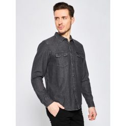 Koszula Lee Rider L851PAJB. Szare koszule męskie Lee, xxl, bez wzorów, z bawełny, casualowe, bez kołnierzyka, bez rękawów. W wyprzedaży za 219,00 zł.
