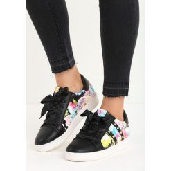 Czarne Buty Sportowe Rock Flower. Czarne buty sportowe damskie Born2be, z aplikacjami, ze skóry, na sznurówki. Za 24,99 zł.