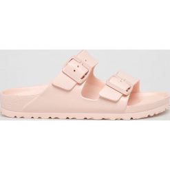 Birkenstock - Klapki Arizona. Różowe klapki damskie Birkenstock, bez wzorów, z bawełny, bez obcasa. Za 119,90 zł.