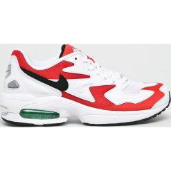 Nike Sportswear - Buty. Białe sneakersy damskie Nike Sportswear, z materiału. W wyprzedaży za 449,90 zł.
