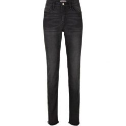 Dżinsy ze stretchem z kontrastowymi paskami, SLIM bonprix szary. Szare jeansy damskie bonprix, w paski, z jeansu. Za 54,99 zł.
