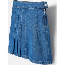 Jeansowa mini spódniczka z plisami - Niebieski. Niebieskie spódniczki damskie Reserved, bez wzorów, z jeansu, mini. Za 59,99 zł.