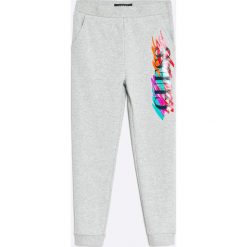 Jeansy męskie: Guess Jeans – Spodnie dziecięce 118-176 cm