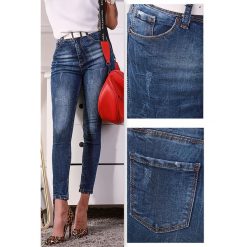 Jeansy CANDIS. Niebieskie jeansy damskie Jeansy CANDIS. W wyprzedaży za 59,00 zł.