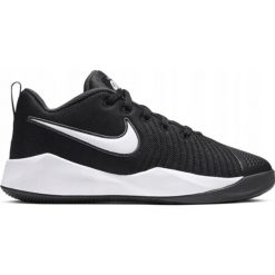 BUTY TEAM HUSTLE QUICK 2 (GS). Buty sportowe damskie Nike, bez wzorów, ze skóry, młodzieżowe, na fitness i siłownię. Za 209,99 zł.