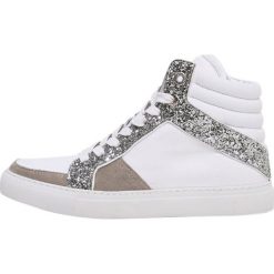 Zadig & Voltaire MID GLIT Sneakersy wysokie blanc blan. Białe trampki i tenisówki damskie marki Zadig & Voltaire, ze skóry. W wyprzedaży za 527,60 zł.