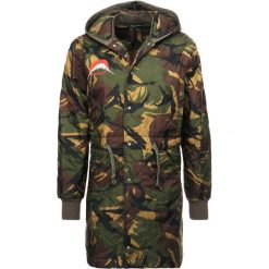 Parki męskie: Maharishi CAMO HOOD INSPECTOR FISHTAIL Parka camo
