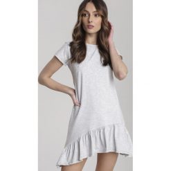 Jasnoszara Sukienka Metionilla. Szare sukienki damskie Renee, xl, bez wzorów, bez kołnierzyka, bez rękawów, mini. Za 59,99 zł.