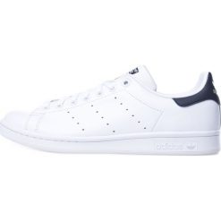 Adidas Originals Stan Smith Tenisówki Biały. Białe trampki męskie adidas Originals, bez wzorów, ze skóry, bez zapięcia. Za 447,95 zł.