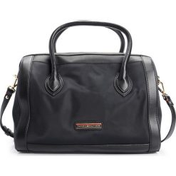 Tommy Hilfiger Torebka "Columbus". Torebki worki damskie TOMMY HILFIGER, bez wzorów, klasyczne, bez dodatków. Za 349,00 zł.