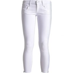 Jeansy damskie: Mavi SERENITY Jeans Skinny Fit white denim stretch