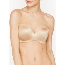 Biustonosze bardotka: Biustonosz bandeau typu minimizer z cienkimi miseczkami