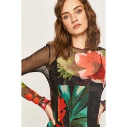Desigual - Bluzka. Czarne bluzki damskie Desigual, na co dzień, s, w kwiaty, z elastanu, z okrągłym kołnierzem, z długim rękawem. Za 249,90 zł.